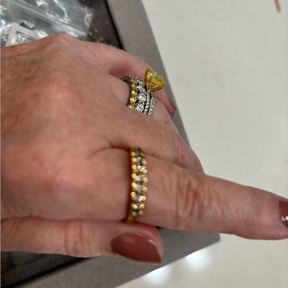 Diamond band-style ring, size 8, bright champagne colored natural diamonds. - Picture 4 of 5